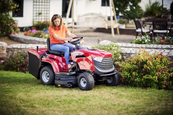 Mountfield 1638 H collector ride on lawnmower